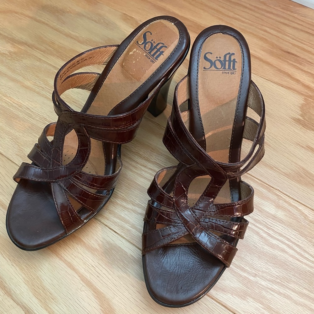 Soffit Pascale Teak Croco Embossed Print